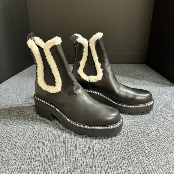 Calvin Klein Women’s Anissa Lug Sole Block Heel Cozy Faux Fur Chelsea Booties - Picture 3 of 16